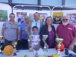 Au centre, Jean-Claude Babillot, président de la section athlétisme d'Argenton. 