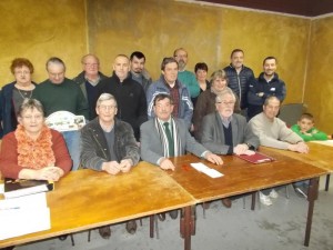 Deuxième à droite au second plan, Philippe Chaboche, nouveau président de la société des fêtes.