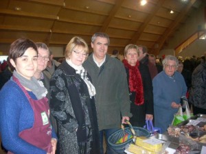 Les clients en nombre ont dévalisé les étals.