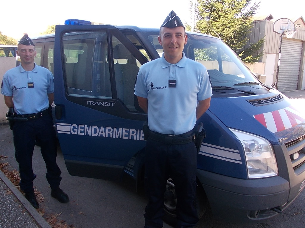 Du mouvement et des galons à la brigade de gendarmerie de SaintBenoît