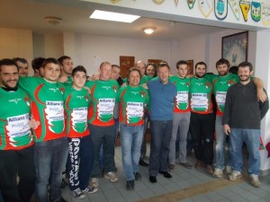 Lors de la remise de maillots, avec au centre Philippe Derrier, qui a porté le numéro 14, pendant de nombreuses années.