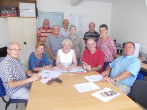 Au centre Colette Gateau, présidente de la section micro informatique du CLC.