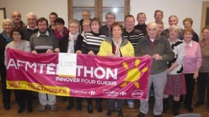 Lors de la remise du chèque à Pierrette Duballet, coordinatrice départementale. 