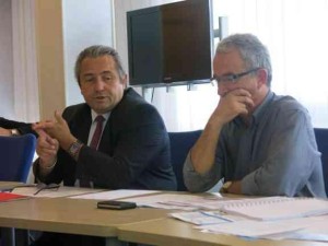 Gérard Bobier (à gauche), avec Gilles Langlo, le président national de la fédération des directeurs de CFA.