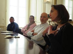 Johan (à gauche) et Véziane bénéficient d’un contrat de type CIE.