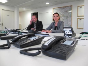 Au centre opérationnel : Nicolas Berger, chef du service interministériel départemental de la protection civile. avec Elsa Pépin, directrice de cabinet du préfet.