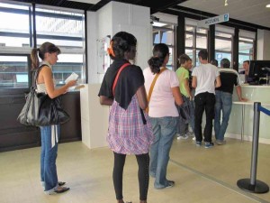 Entre mars 2013 et mars 2014, le nombre d'allocataires avait déjà bondi de 7,94 %. (Photo archives NR)