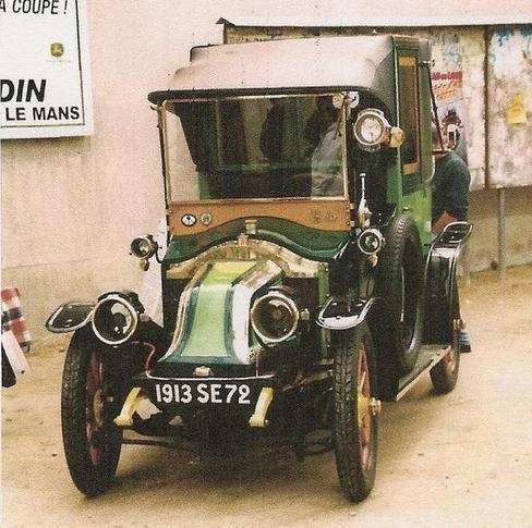Un taxi de la Marne de 1909, parfaitement conservé