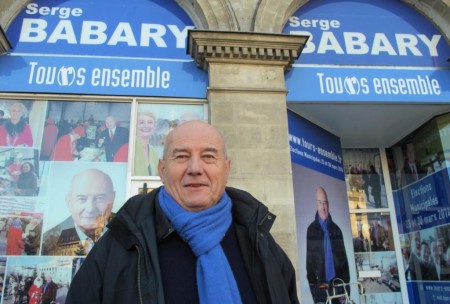 Serge Babary a installé sa permanence de campagne place Jean-Jaurès.