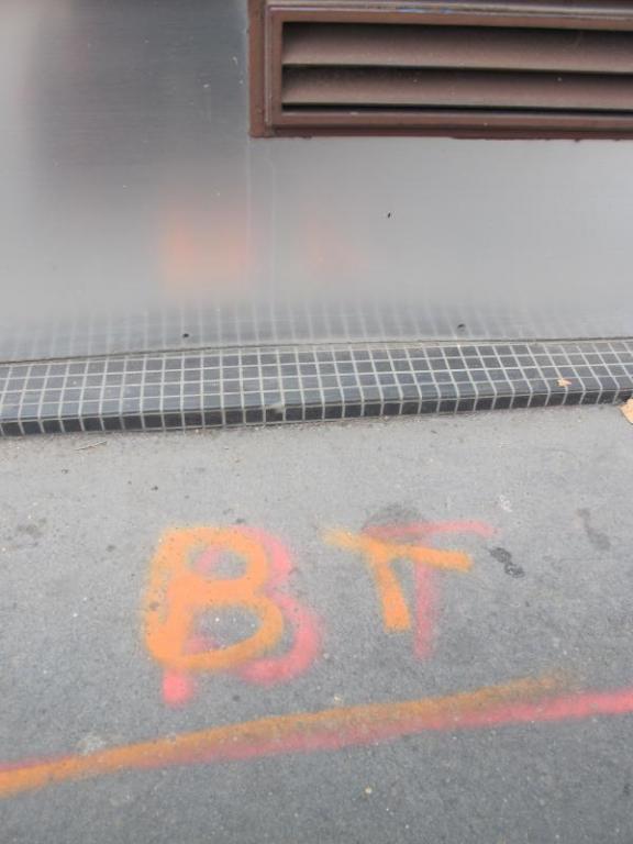 Deuxième crypto-tram grafiti