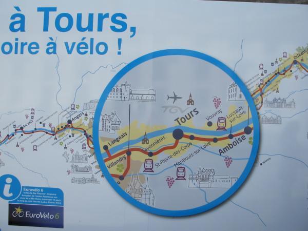 Tours, capitale "naturelle" d'une future région ligérienne.