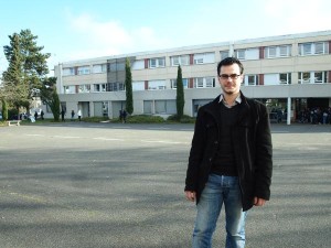 C'est son premier poste : Romain Granger est assistant prévention et sécurité à Joué-les-Tours.