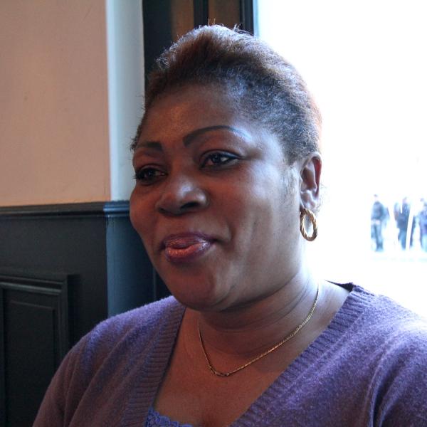 Marie-Florence Mvago, Camerounaise vivant de puis 19 ans en France, dont septà Tours.