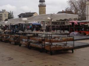 Sur le marché de noël, un magasin dédié tout spécialement à Ali Gherieni